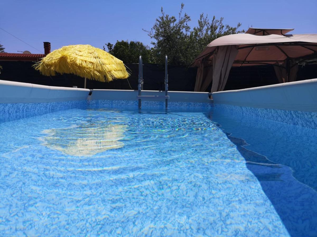 Villa Mina Con Vasca Idromassaggio Taranto Eksteriør bilde