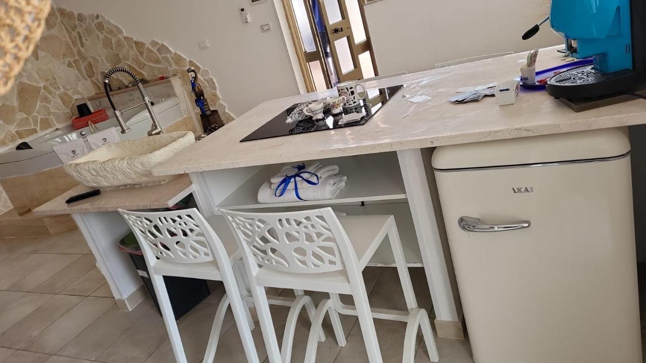 Villa Mina Con Vasca Idromassaggio Taranto Eksteriør bilde